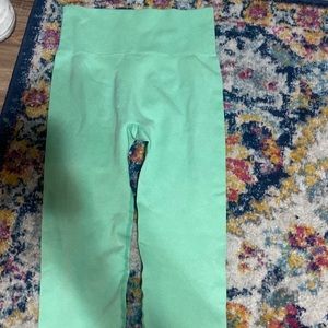 size m/l workout leggings if need more pictures, can message me